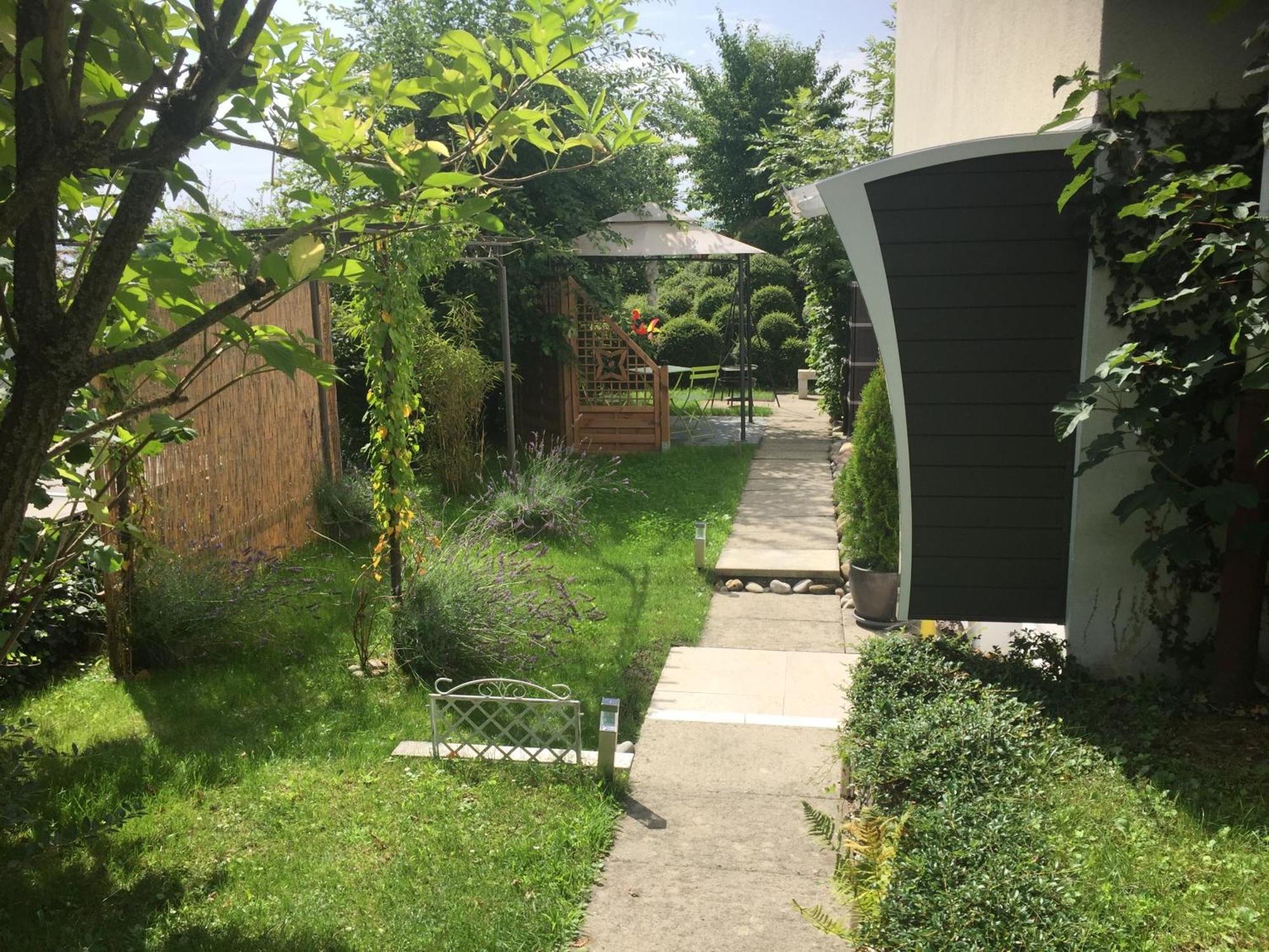 Joline Private Guest Apartment Just Feel At Home Jens Εξωτερικό φωτογραφία